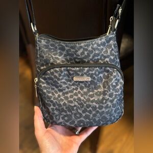 👛 Baggallini crossbody purse 👛